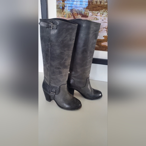 Ariat tall gray heeled boots, size 8.5, style 10012052 - Picture 4 of 9